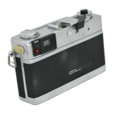 Vue arrière du Canon Canonet G-III QL17 montrant le viseur