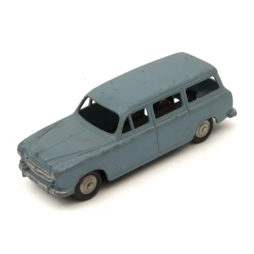 Miniature Dinky Toys 24F Peugeot 403 Familiale U5 bleu vue de trois quarts avant