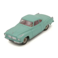Voiture miniature Dinky Toys Borgward Isabella turquoise vue de trois quarts avant