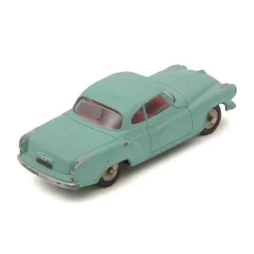 Voiture miniature Dinky Toys Borgward Isabella turquoise vue de trois quarts arrière