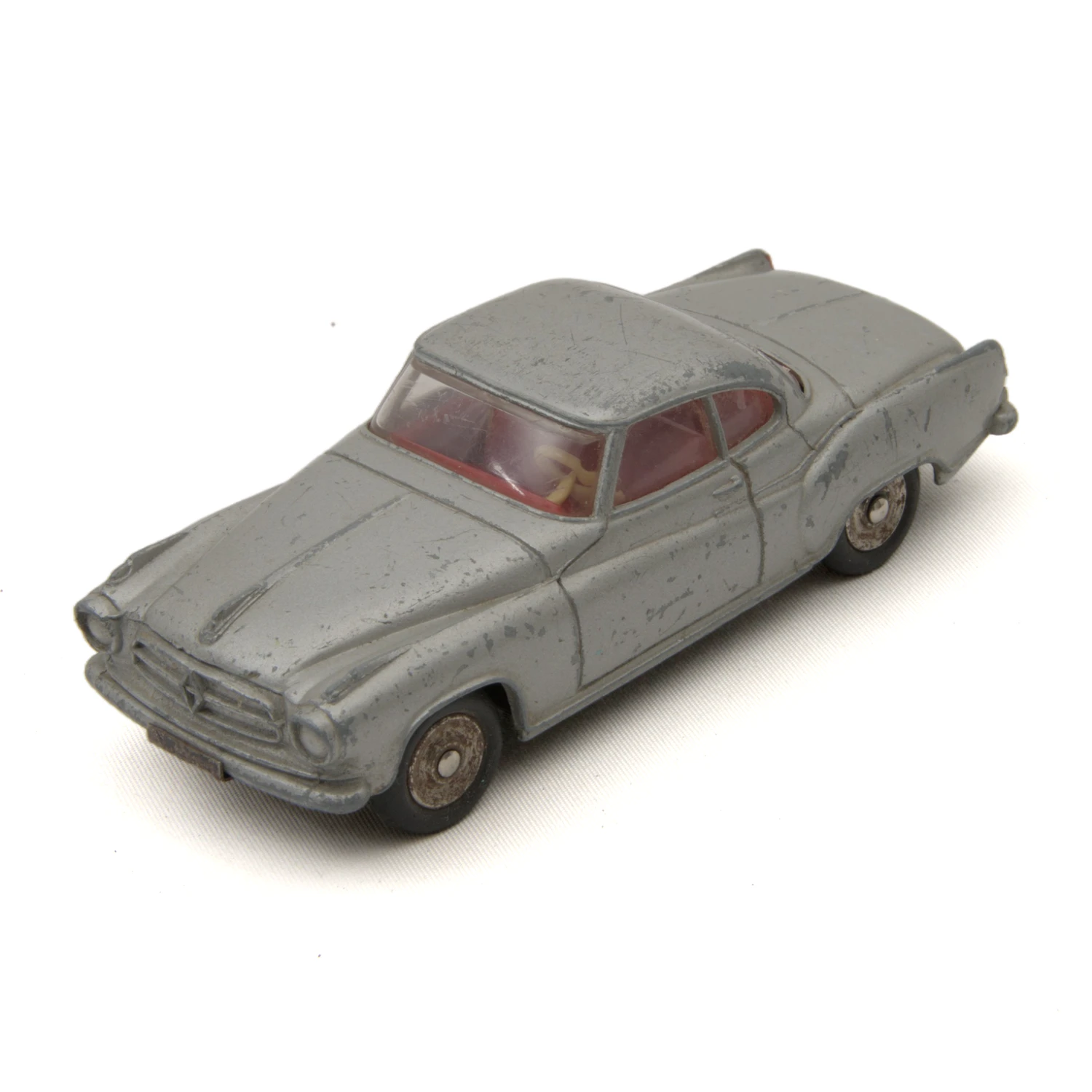 Voiture miniature Dinky Toys Borgward Isabella grise vue de trois quarts avant