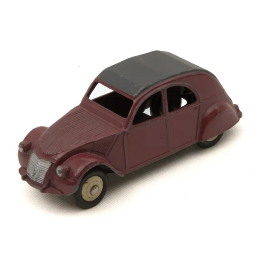 Voiture miniature Dinky Toys Citroën 2CV bordeaux de trois-quarts avant