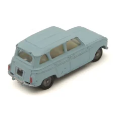 Miniature Dinky Toys Renault 4L bleu ciel vue de trois quarts arrière