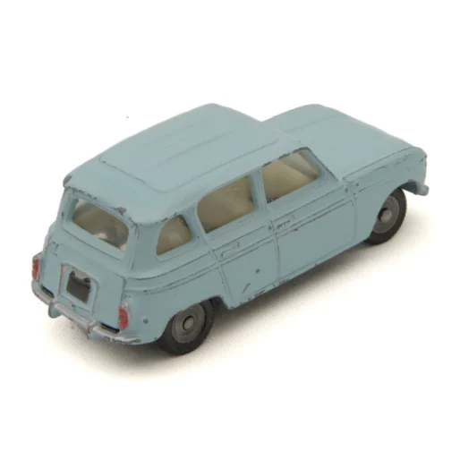 Miniature Dinky Toys Renault 4L bleu ciel vue de trois quarts arrière
