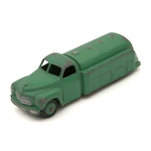 Camion citerne miniature Dinky Toys Studebaker vert