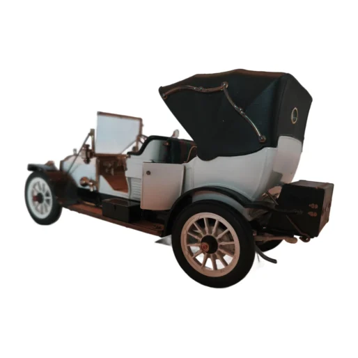Vue arrière avec portière ouverte de la Packard Victoria miniature montrant l'intérieur