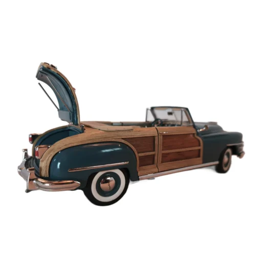Miniature Chrysler Town & Country 1948 vue arrière avec coffre ouvert