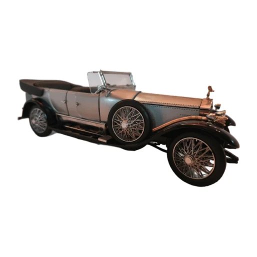 Vue de trois quarts avant de la miniature Rolls-Royce Silver Ghost 1925 argentée par Franklin Mint