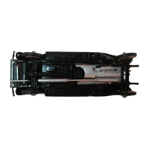 Vue détaillée du dessous du châssis indiquant la marque Franklin Mint et l'année 1991