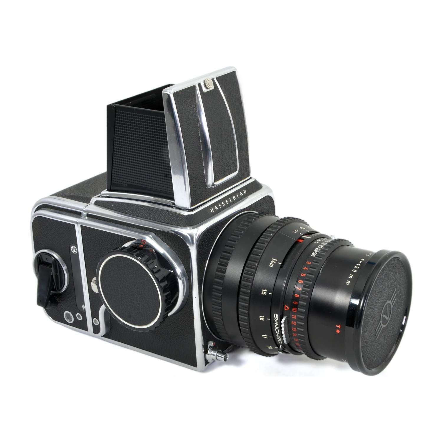 Appareil photo Hasselblad 500C/M avec objectif 150mm vu de trois quarts avant