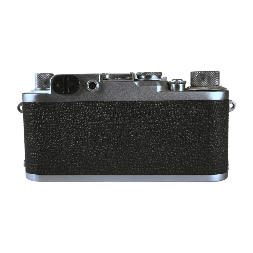 Vue de dessus du Leica IIf avec ses molettes de réglage et le numéro de série 787355