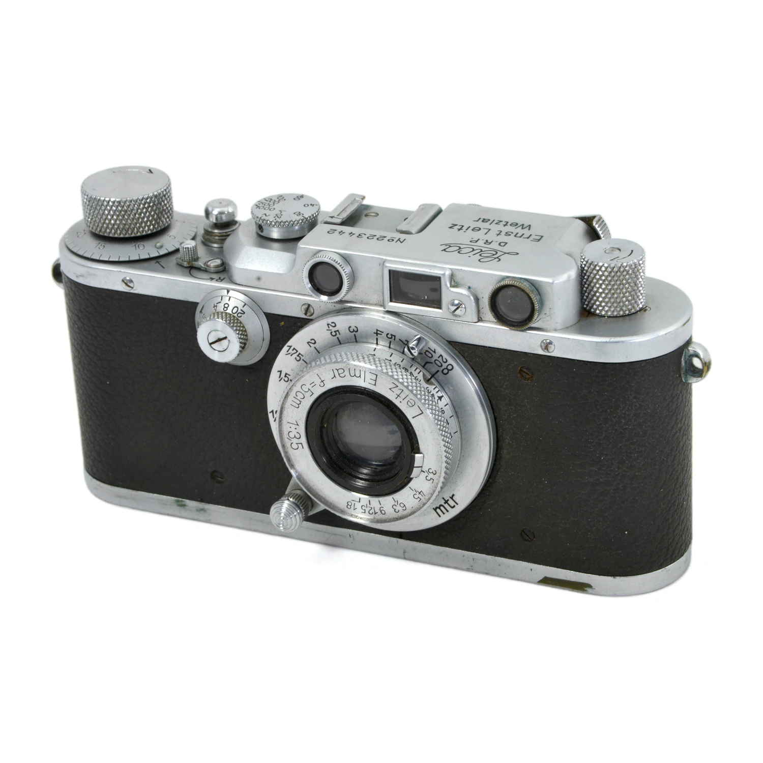 Appareil photo Leica IIIa de face avec l