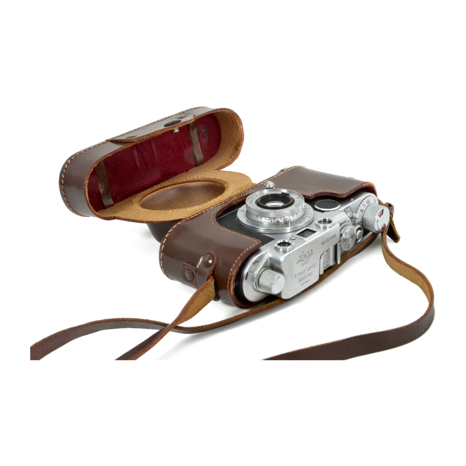 Appareil photo Leica IIIf dans son étui en cuir ouvert prêt à l