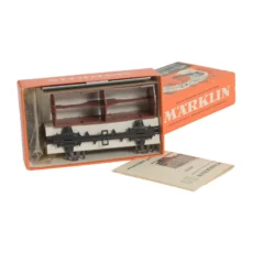 Contenu du kit Märklin 4950 avec pièces non assemblées