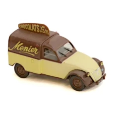 Vue de trois quarts avant de la miniature Citroën 2CV fourgonnette Chocolats Menier par Norev