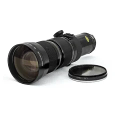 Zoom-Nikkor 50-300mm f/4.5 vue 3/4 devant
