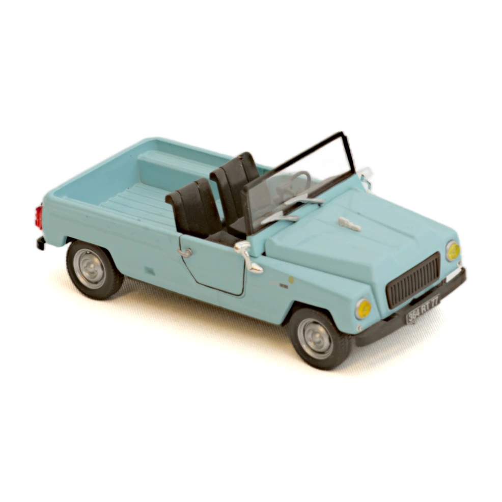 Miniature Norev Renault Rodeo 1/43 bleu ciel vue de trois quarts avant