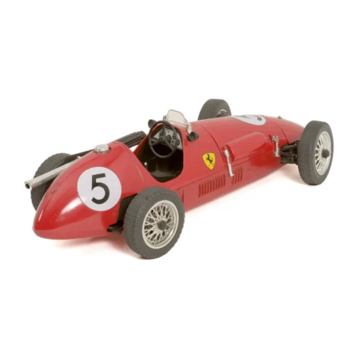 Voiture miniature Polistil Ferrari 500 F2 vue de trois quarts arrière montrant le poste de pilotage