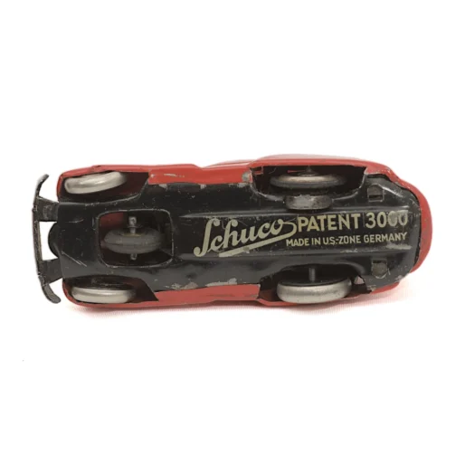 Profil de la voiture de collection Schuco 3000 rouge
