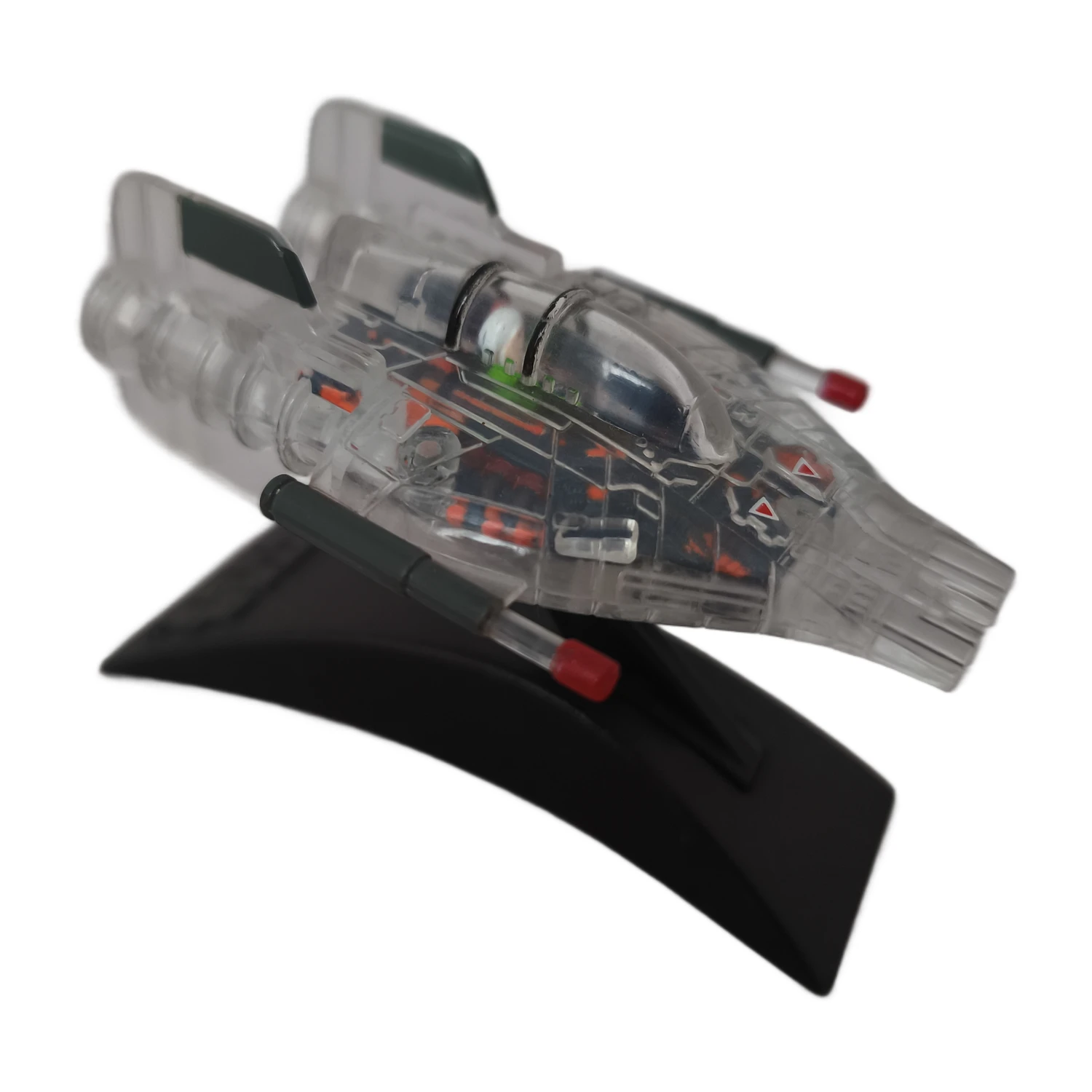 Vue de trois-quart du vaisseau A-Wing Galoob montrant les détails internes