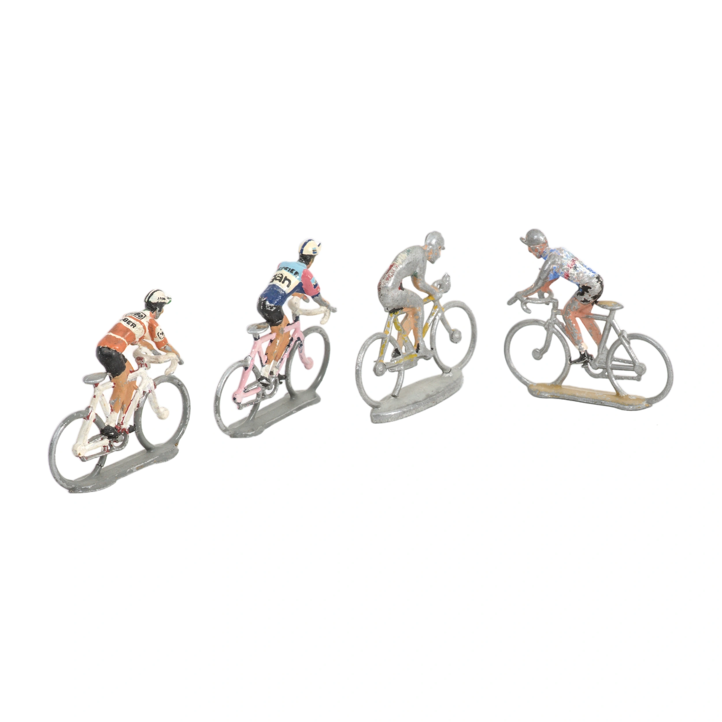 4 figurines de cyclistes tour de France en plomb
