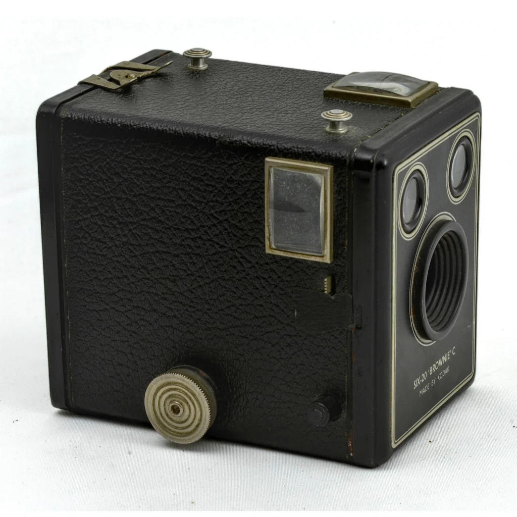 Appareil photo Kodak Brownie C vintage profil et viseurs