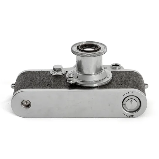 Leica IIIc de dessous + objectif Leitz Elmar 5cm f/3.5