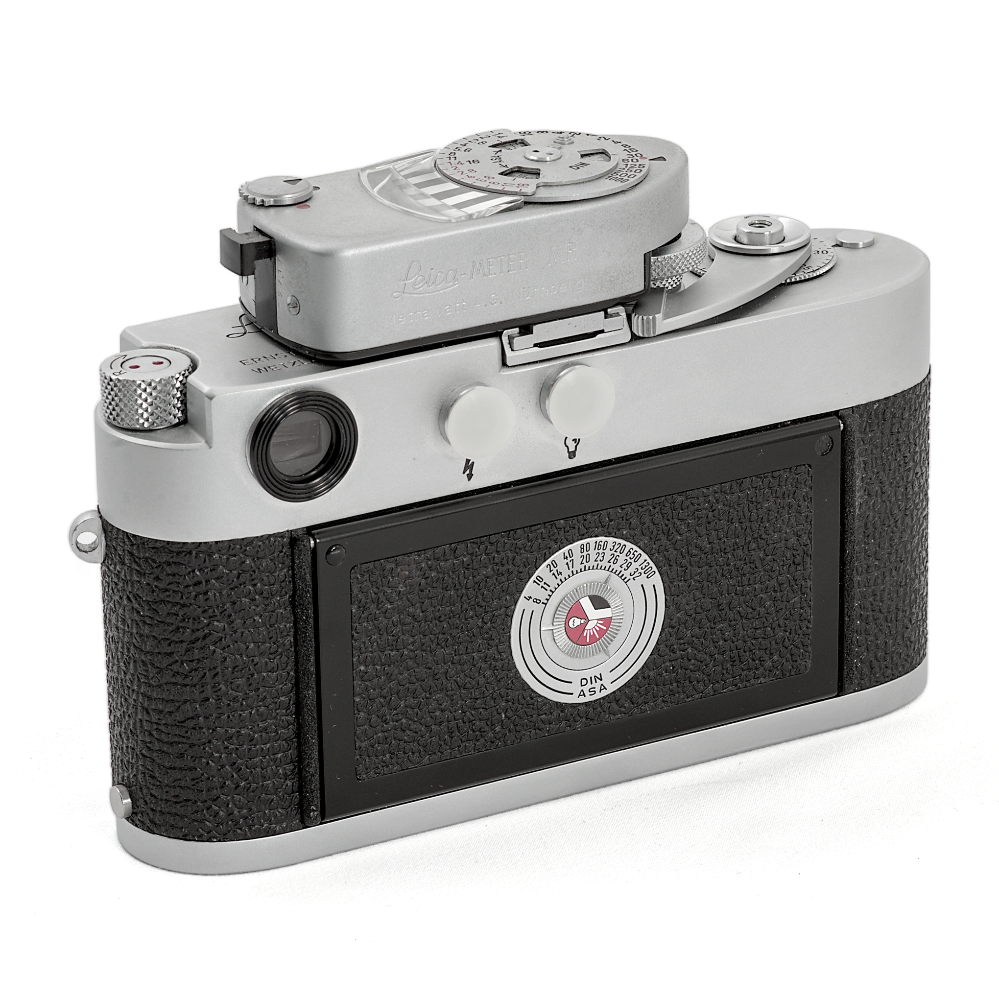Leica M2 & Objectif Leitz Summicron 35mm f/2 + posemètre Leica-Meter MC - vue de derrière