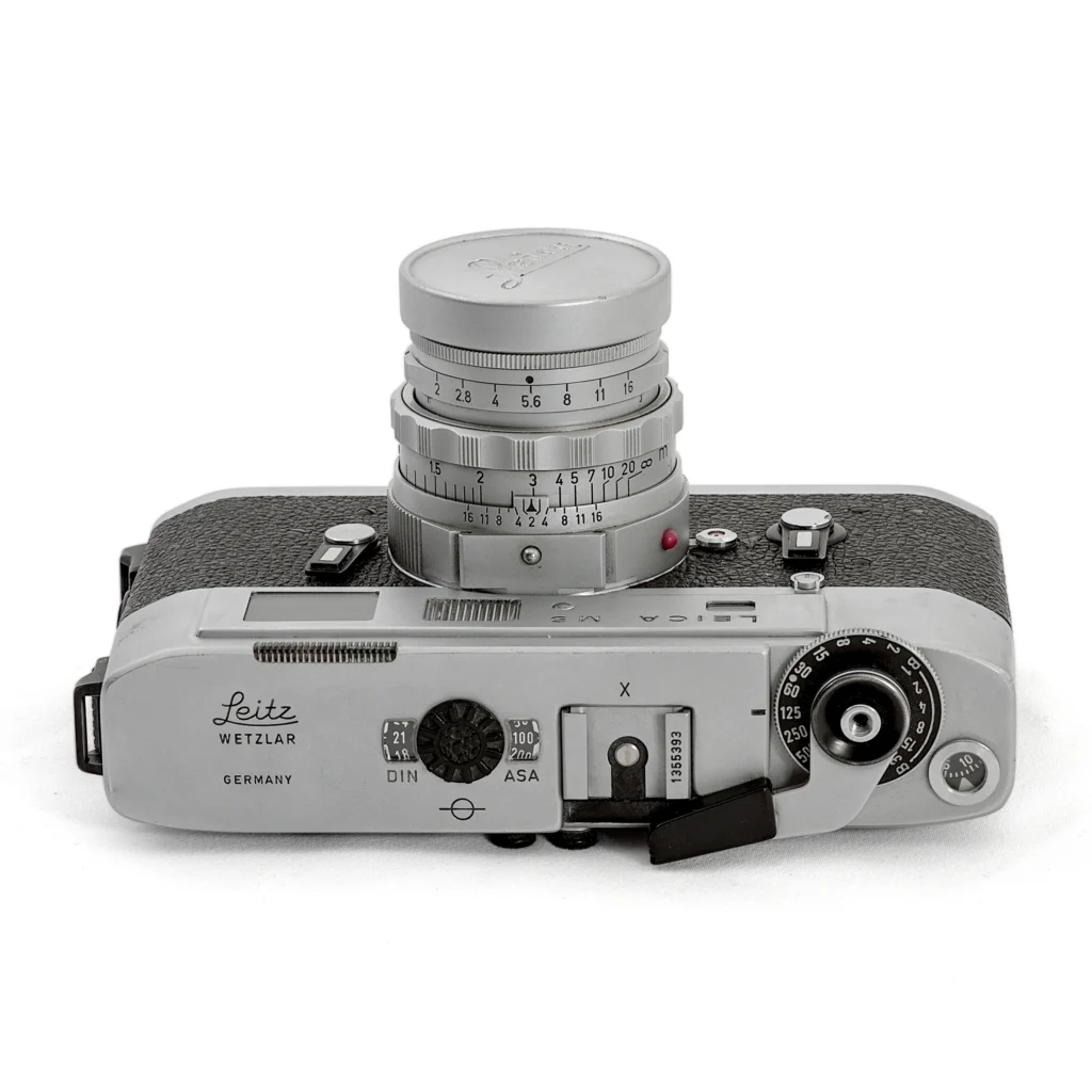 Leica M5 chrome avec objectif Summicron 50mm f/2 DR de dessus