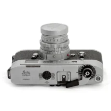 Leica M5 chrome avec objectif Summicron 50mm f/2 DR de dessus