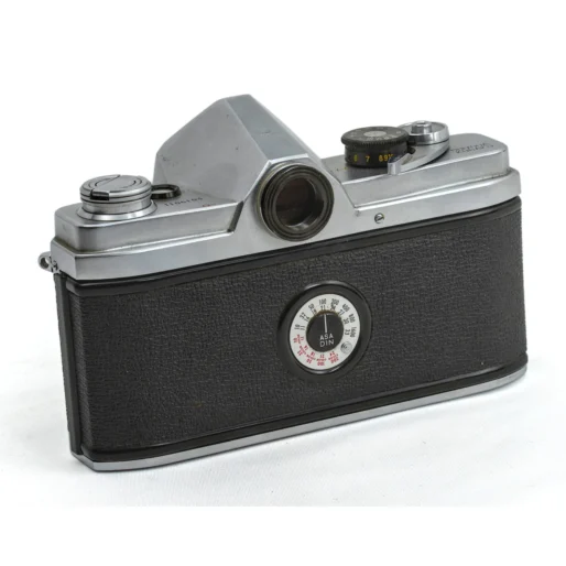 Dos de l'appareil photo Minolta SR-2 avec cadran ASA