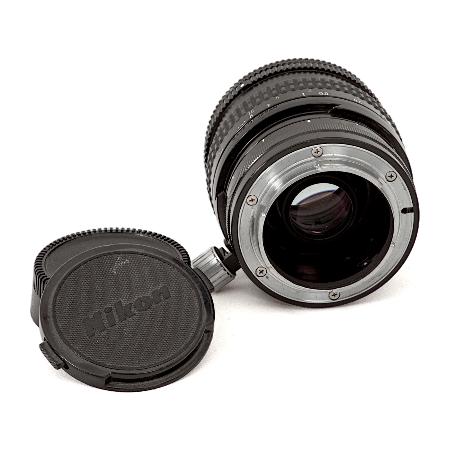 Vue de la monture arrière Nikon F et de la lentille arrière de l