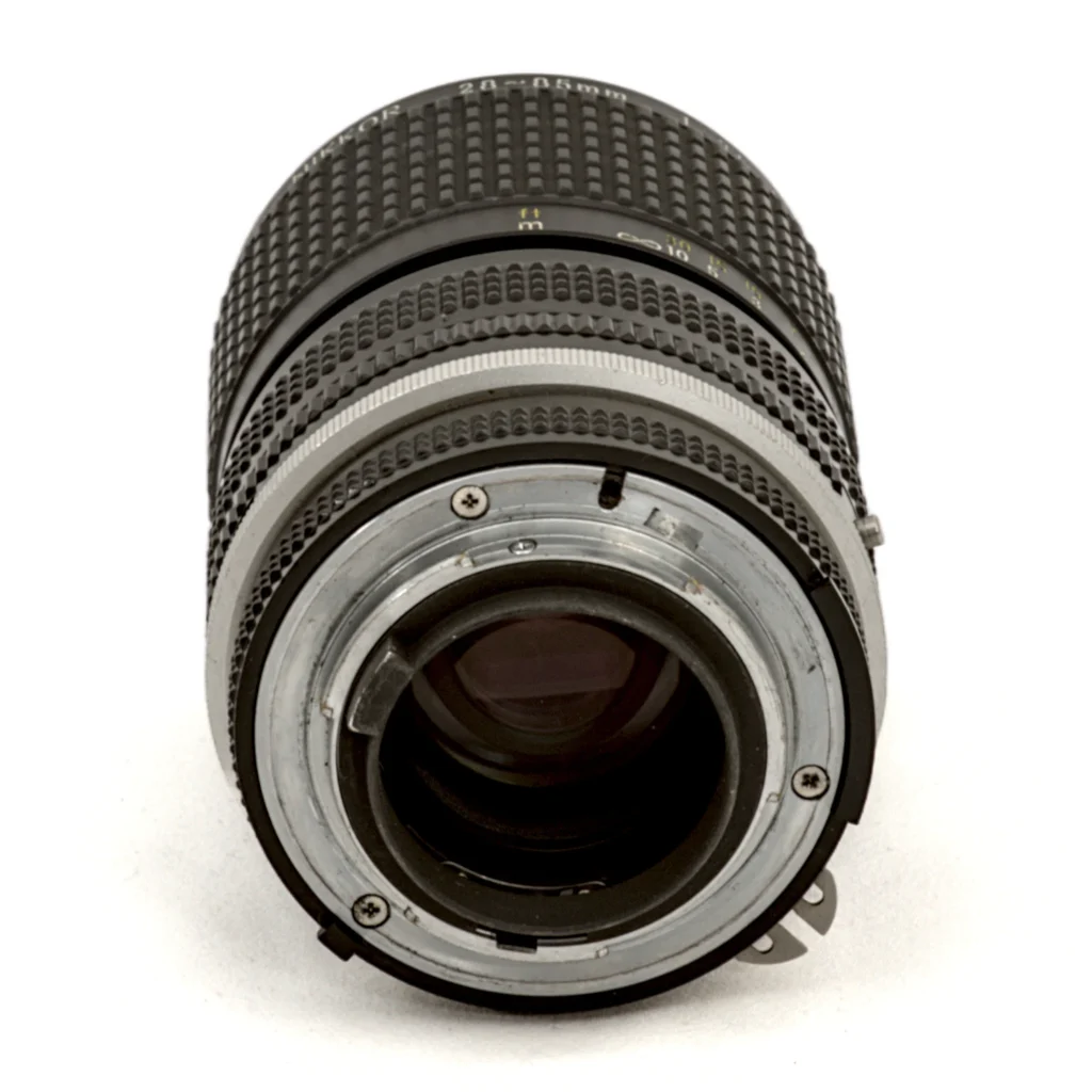 Monture arrière Nikon F de l'objectif manuel