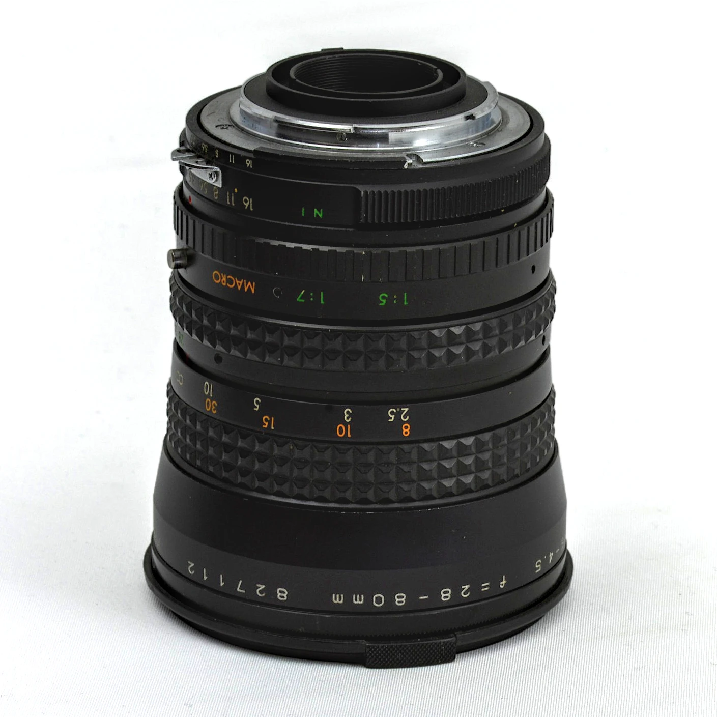 Vue de la monture arrière type Nikon et des bagues de réglage de l