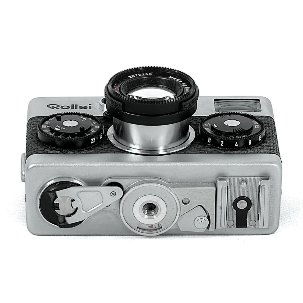 Rollei 35 SE argenté vue de dessous