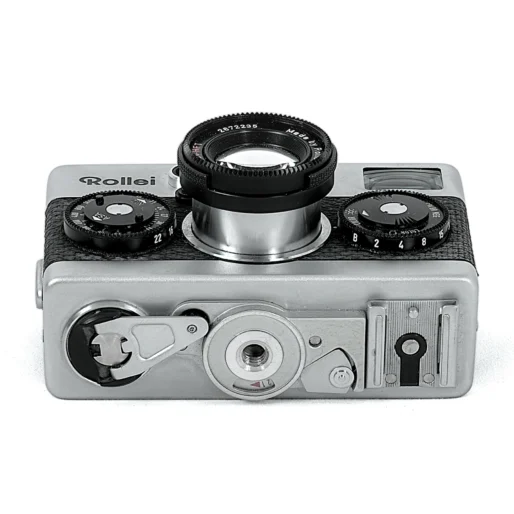 Rollei 35 SE argenté vue de dessous