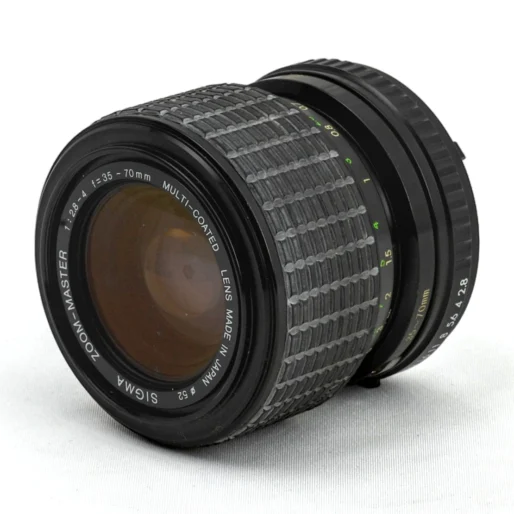 Objectif photo Sigma Zoom-Master 35-70mm f/2.8-4 vue de face
