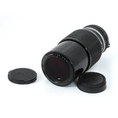 Objectif Nikon Zoom-Nikkor 80-200mm f/4.5 vue face