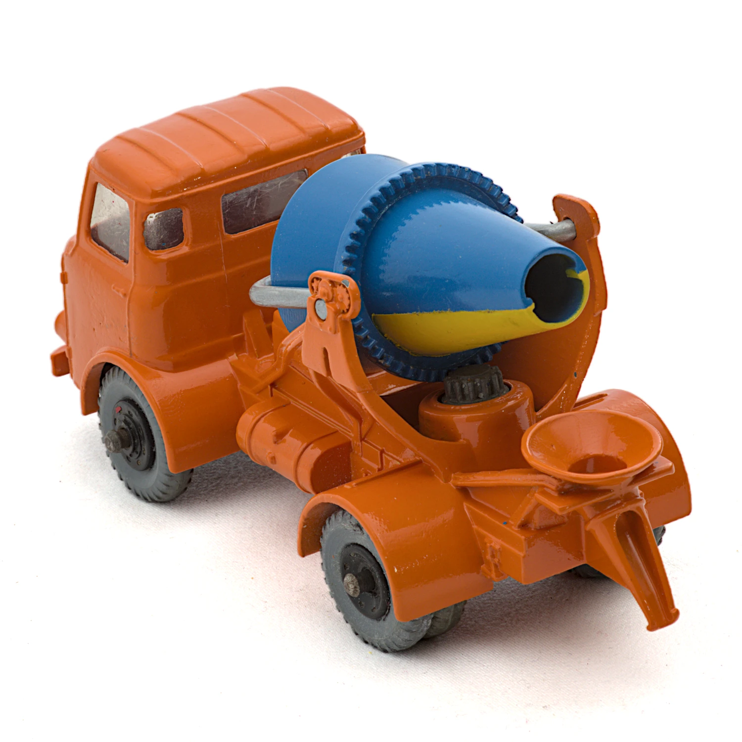Camion toupie Dinky Supertoys 960 Albion Chieftain vue arrière montrant la toupie