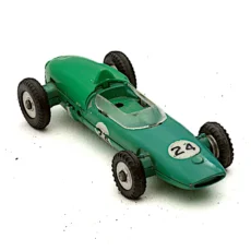 Voiture miniature Dinky Toys 241 Lotus Racing Car verte vue de trois quarts