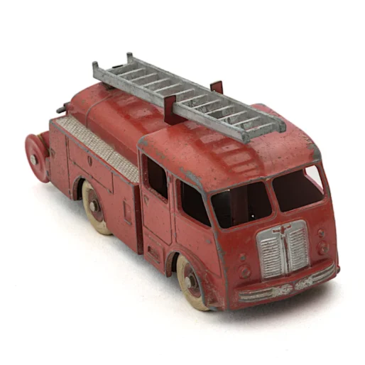 Camion de pompiers miniature Dinky Toys 32E Berliet Premiers Secours