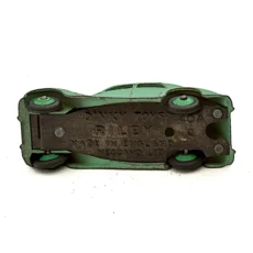 Châssis de la miniature Dinky Toys 40A Riley avec inscriptions Meccano Ltd