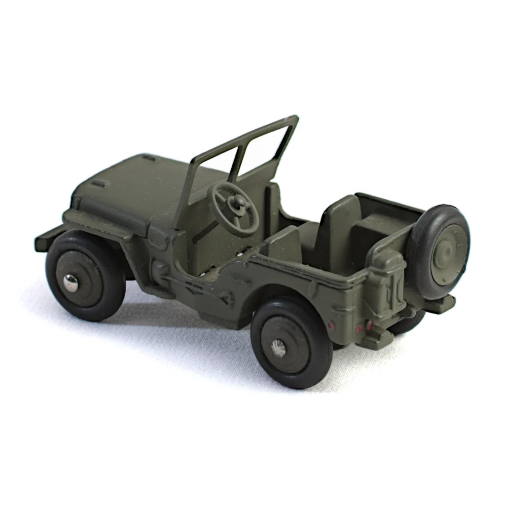 Vue arrière de la Jeep Dinky Toys avec roue de secours