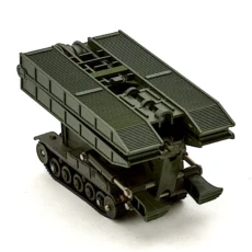 Vue arrière du char AMX poseur de pont Dinky Toys montrant le mécanisme