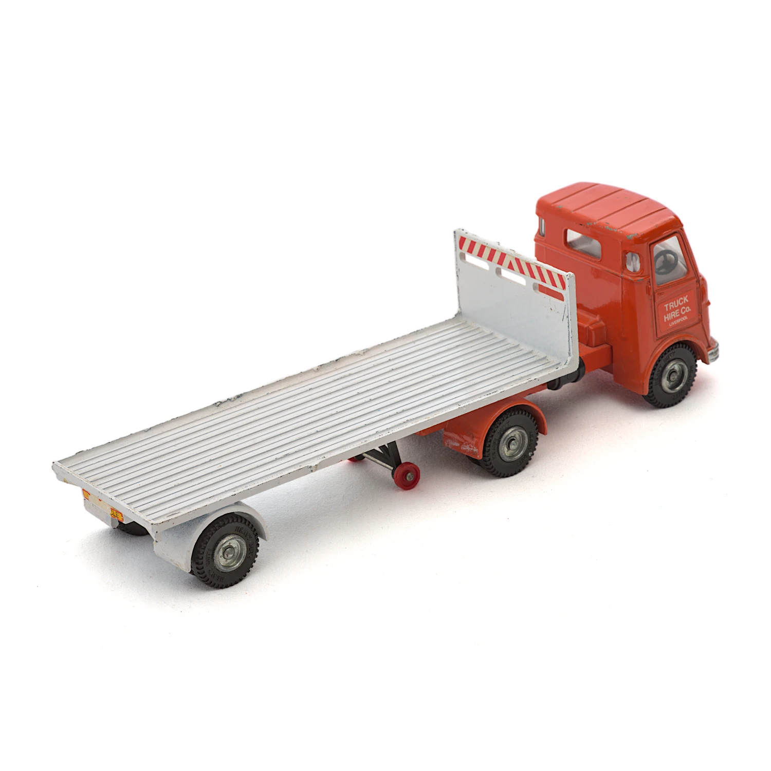 Vue arrière de la remorque du camion Dinky Toys 915