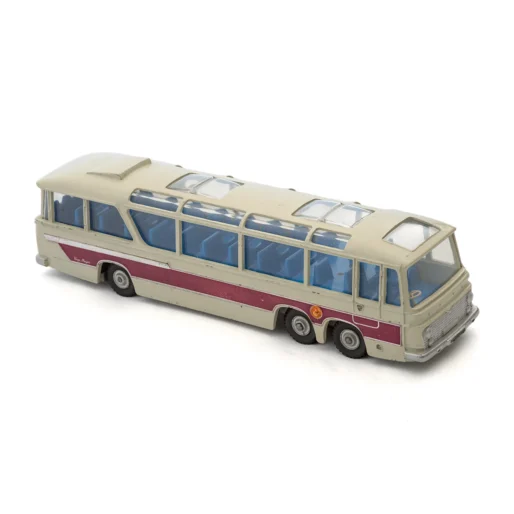 Autocar miniature Dinky Supertoys 952 Vega Major Luxury Coach vue de trois quarts avant