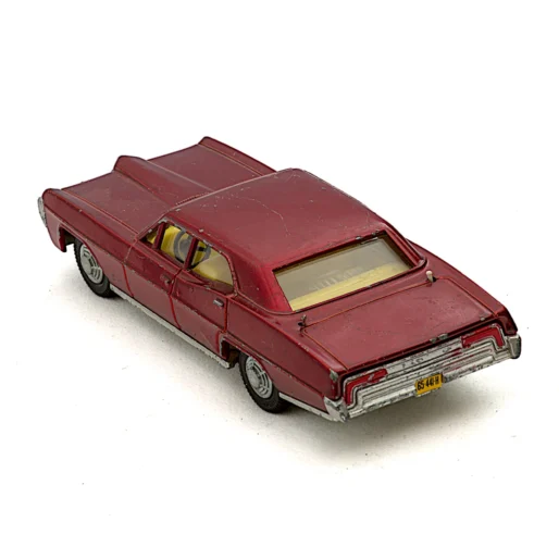 Voiture miniature Dinky Toys Pontiac Parisienne rouge vue arrière