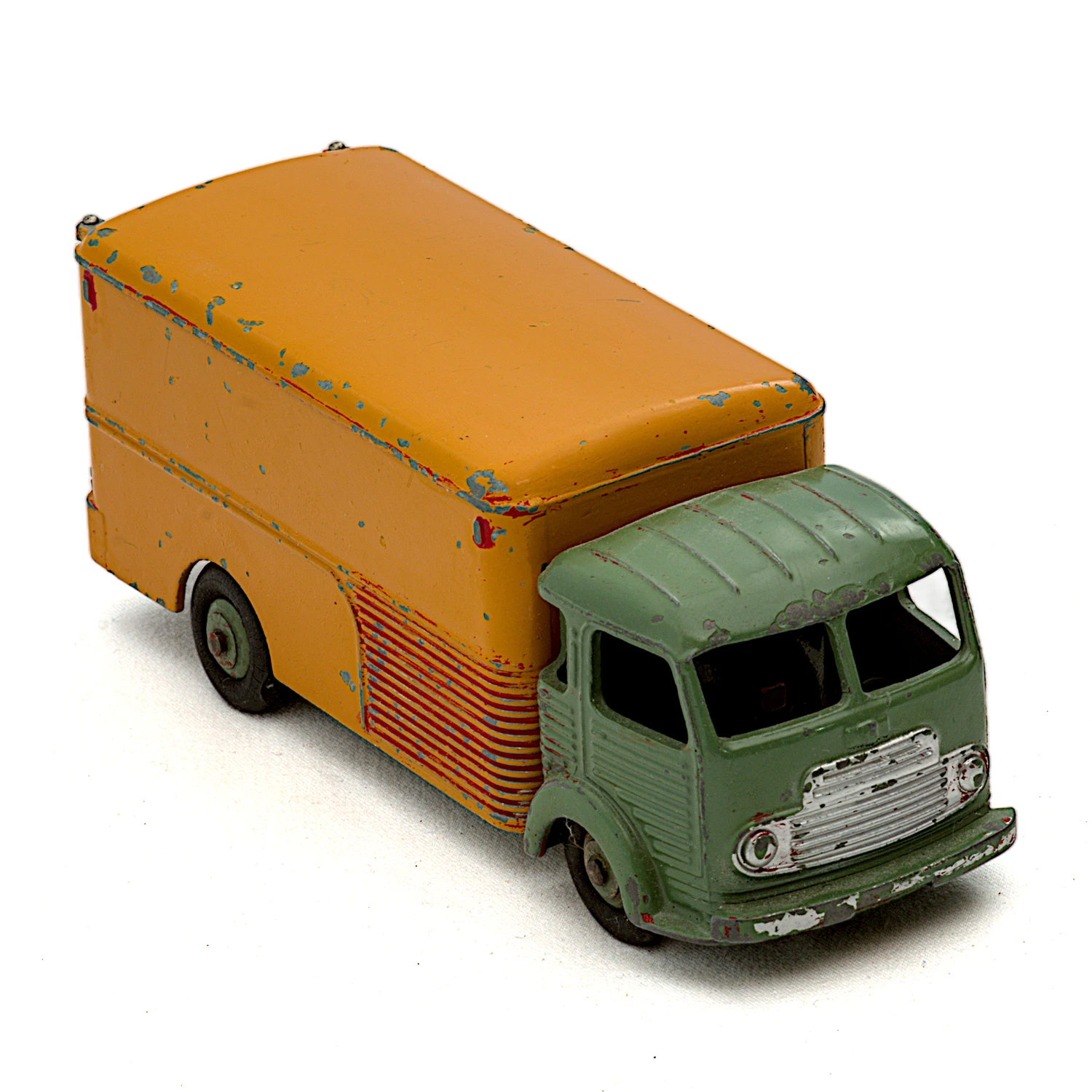 Camion miniature Dinky Toys Simca Cargo Fourgon 33 A