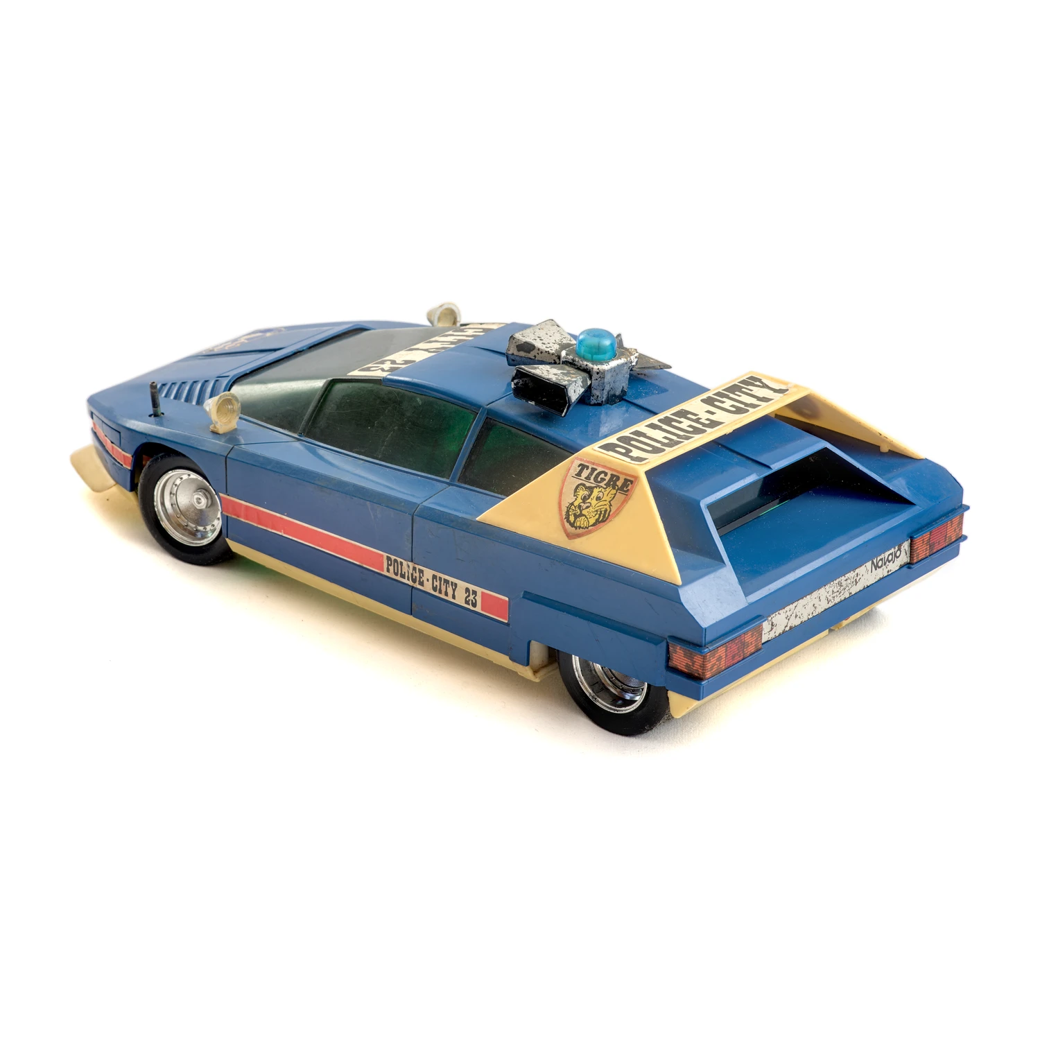 Voiture Joustra Alfa Romeo Navajo Police City vue de trois quarts arrière