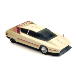 Voiture miniature Joustra Alfa Romeo Navajo vue de trois quarts avant